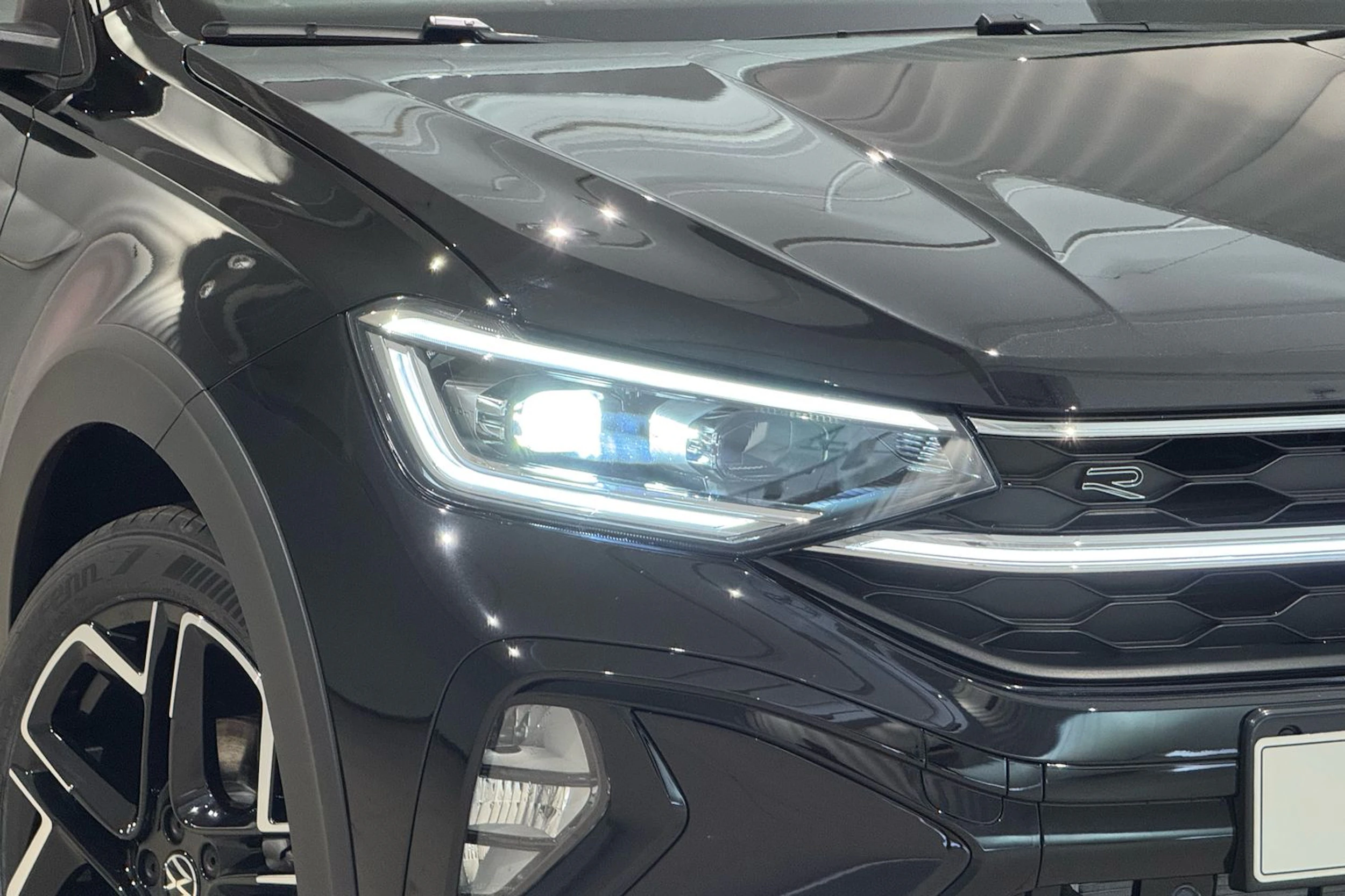 met. musta Volkswagen Taigo 2027 kuva 10.