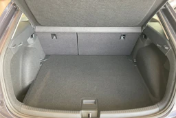 harmaa Volkswagen Taigo 2027 kuva 19.