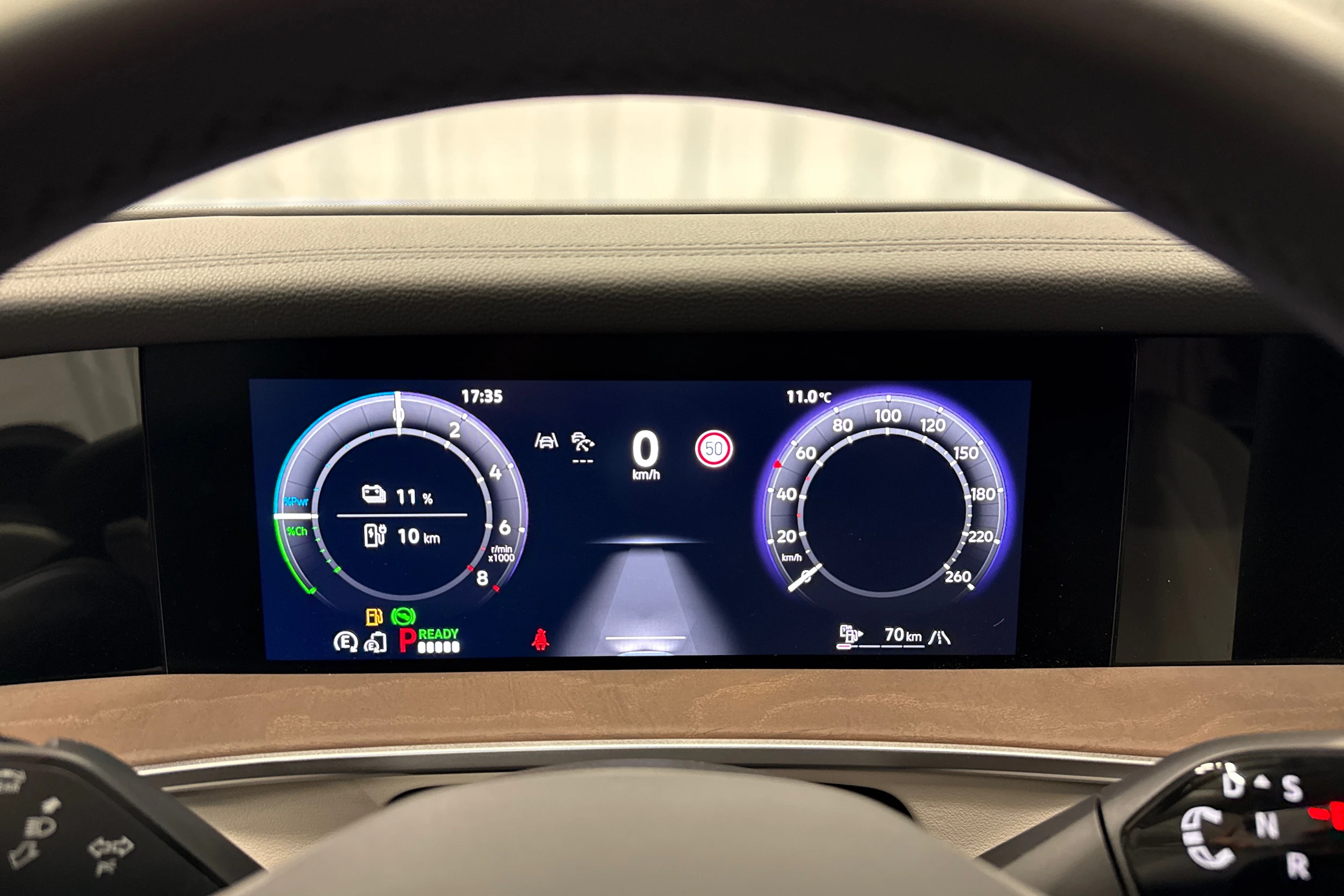 violetti Volkswagen Tayron 2025 kuva 13.