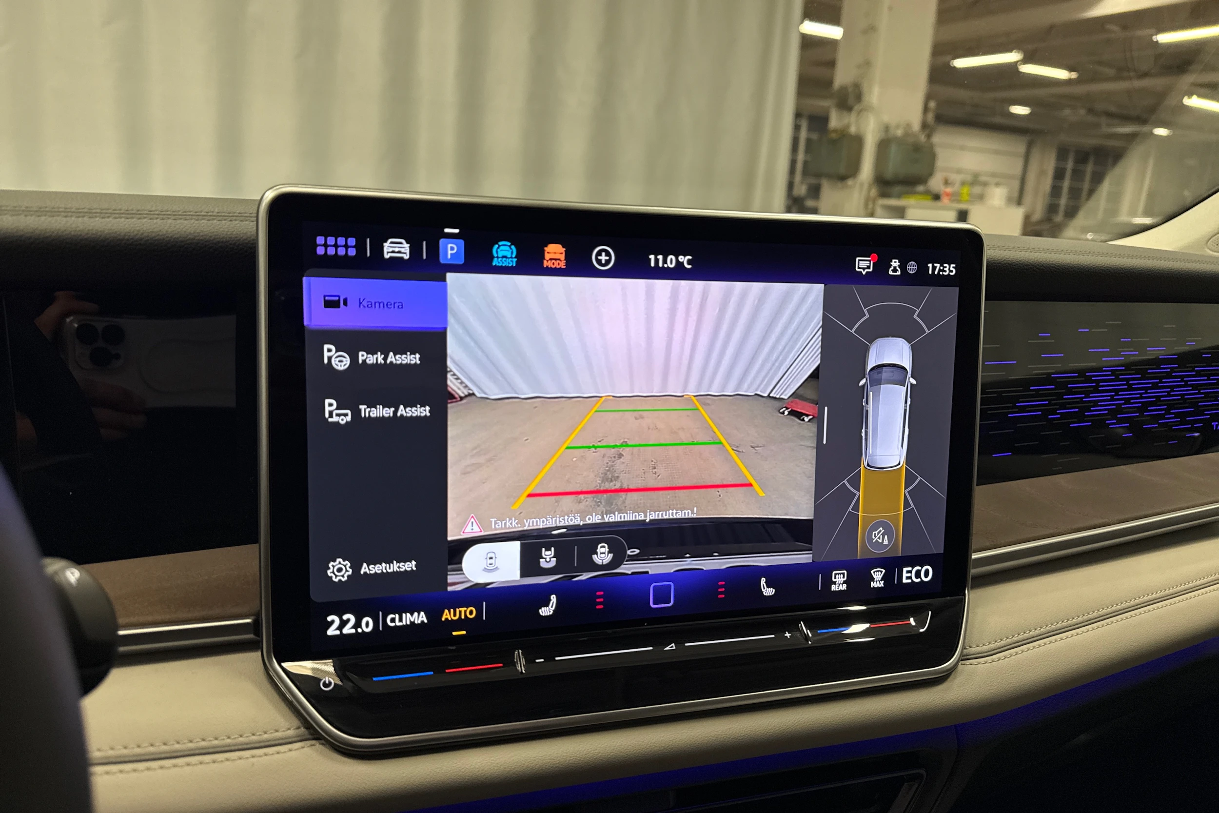 violetti Volkswagen Tayron 2025 kuva 15.