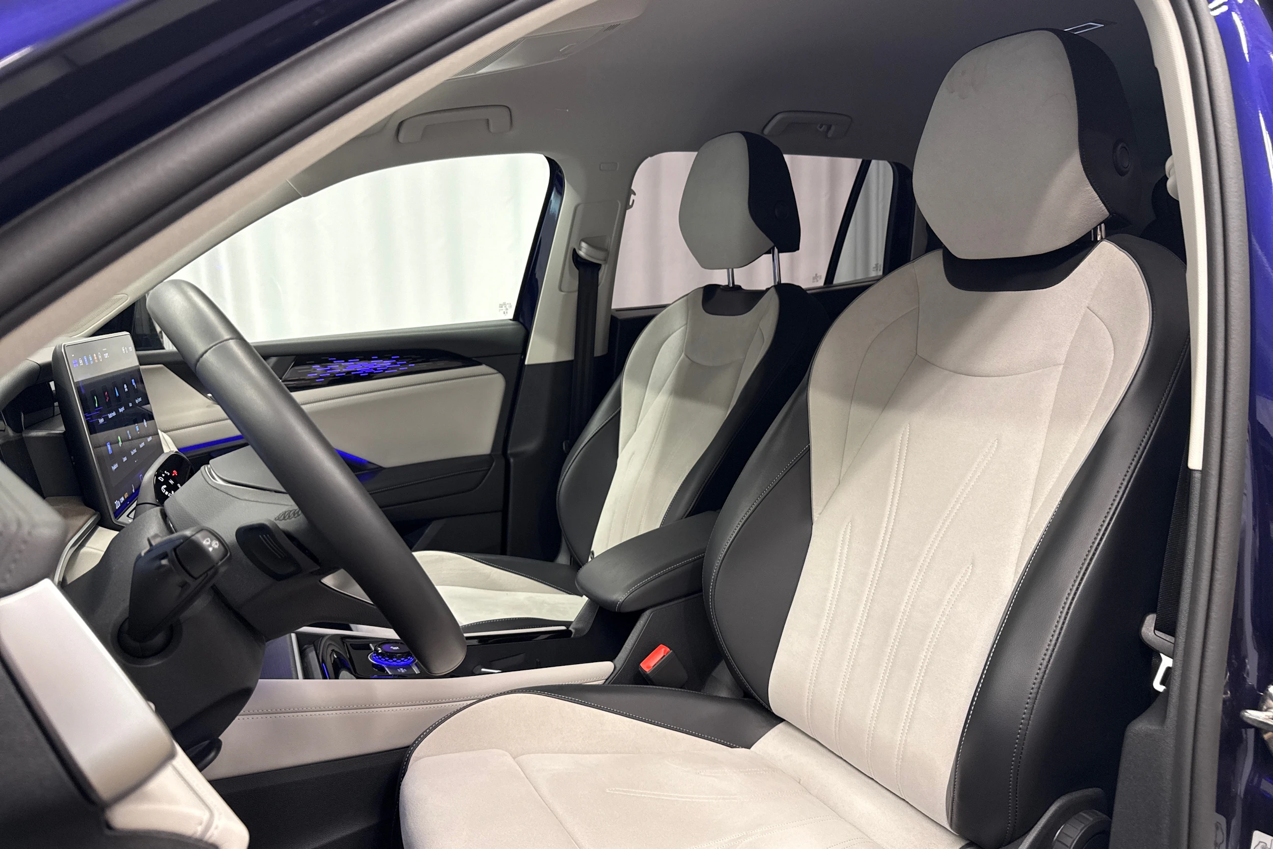 violetti Volkswagen Tayron 2025 kuva 27.