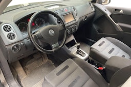 harmaa Volkswagen Tiguan 2008 kuva 3.