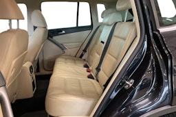 musta Volkswagen Tiguan 2008 kuva 10.