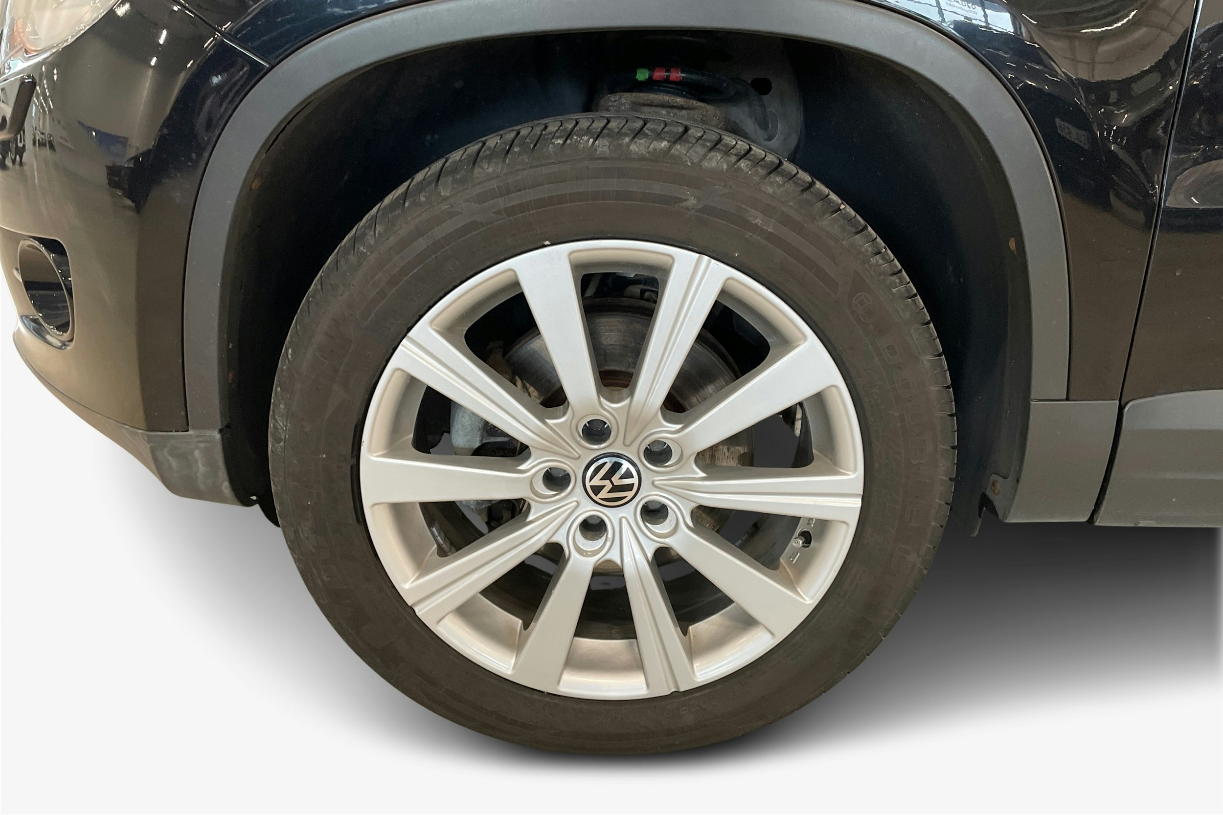 musta Volkswagen Tiguan 2008 kuva 11.