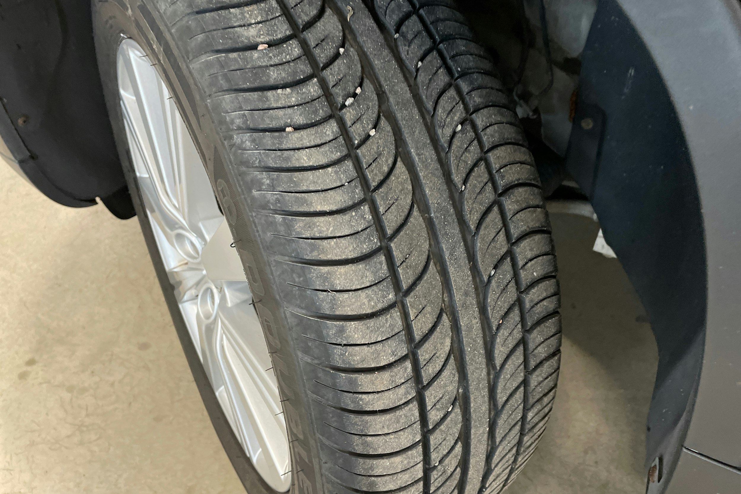 musta Volkswagen Tiguan 2008 kuva 13.