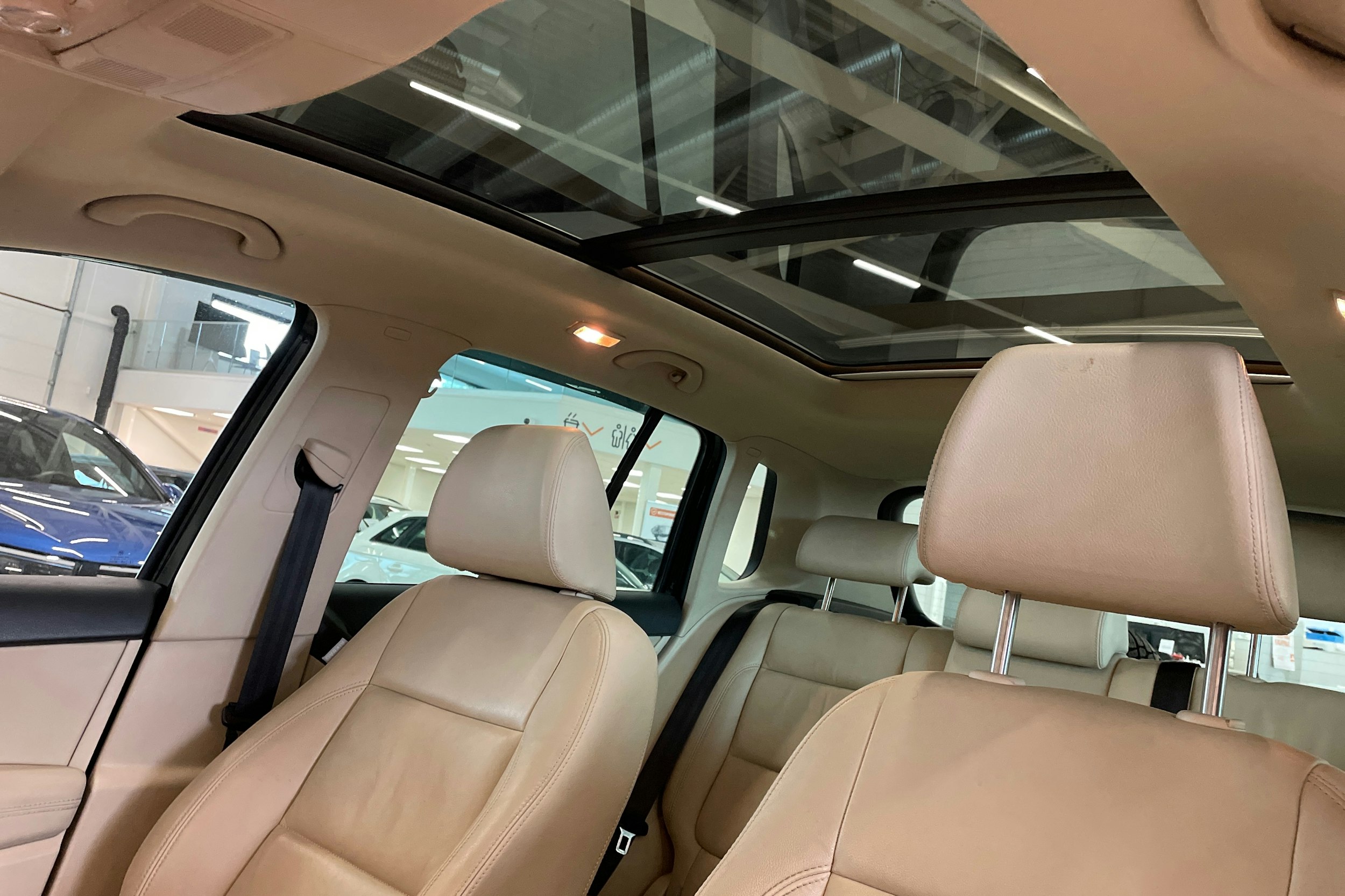 musta Volkswagen Tiguan 2008 kuva 15.