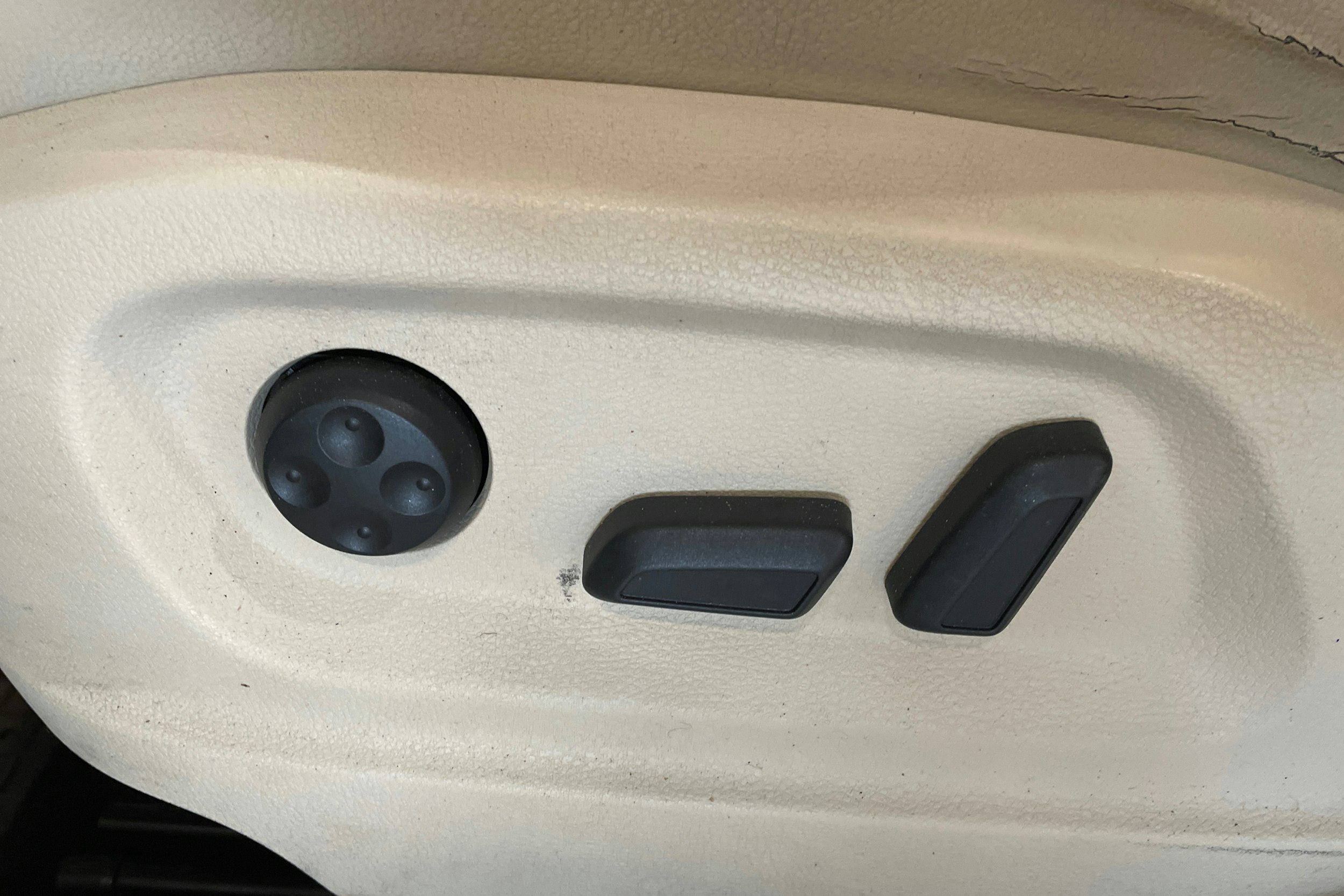 musta Volkswagen Tiguan 2008 kuva 16.
