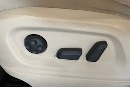 musta Volkswagen Tiguan 2008 kuva 16.