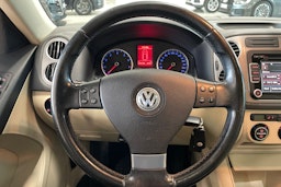 musta Volkswagen Tiguan 2008 kuva 17.