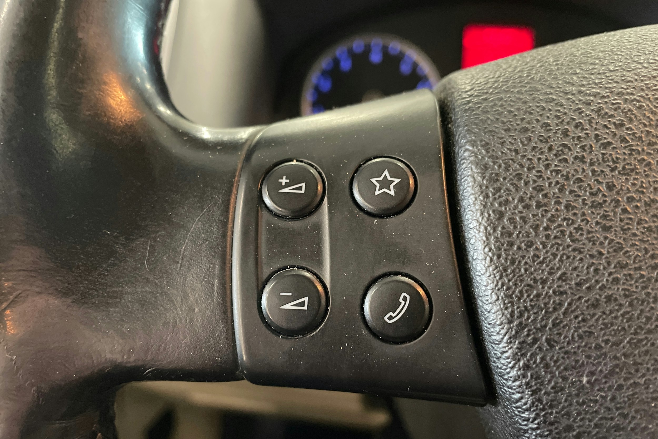 musta Volkswagen Tiguan 2008 kuva 19.