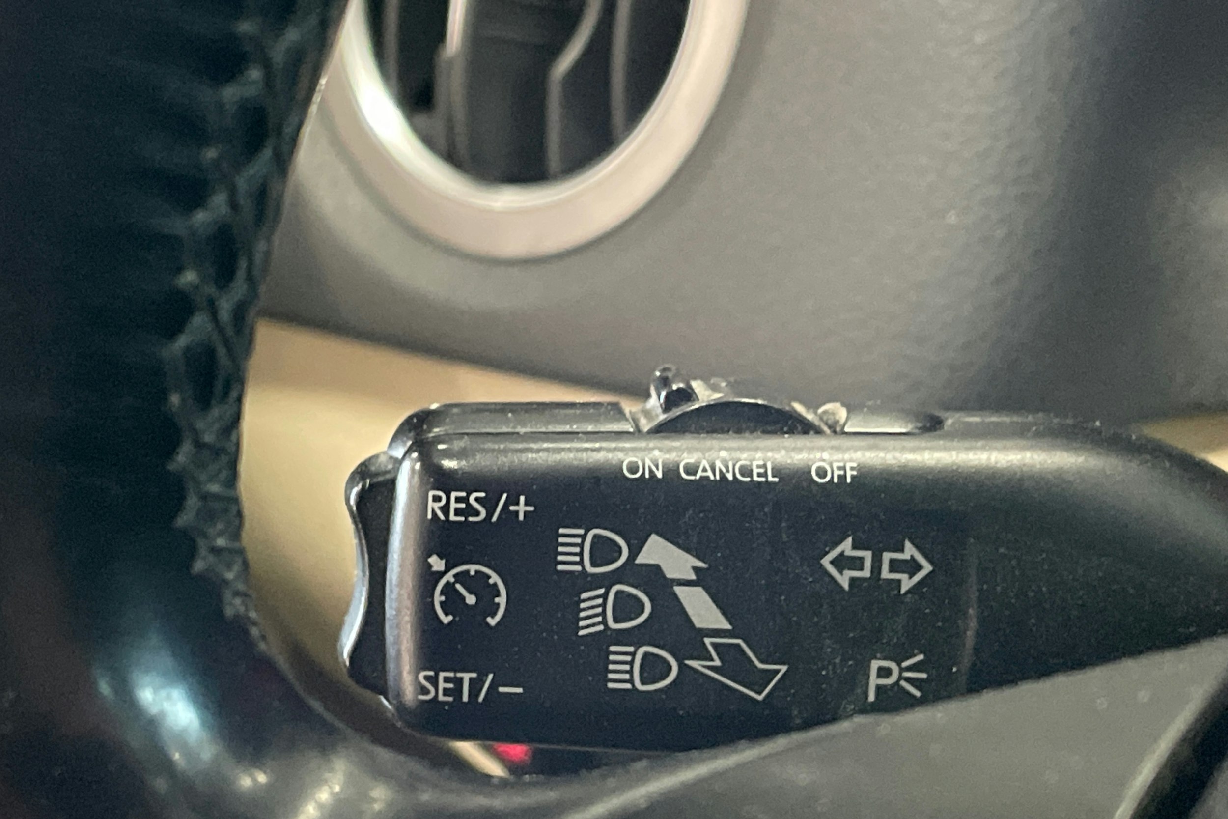musta Volkswagen Tiguan 2008 kuva 20.