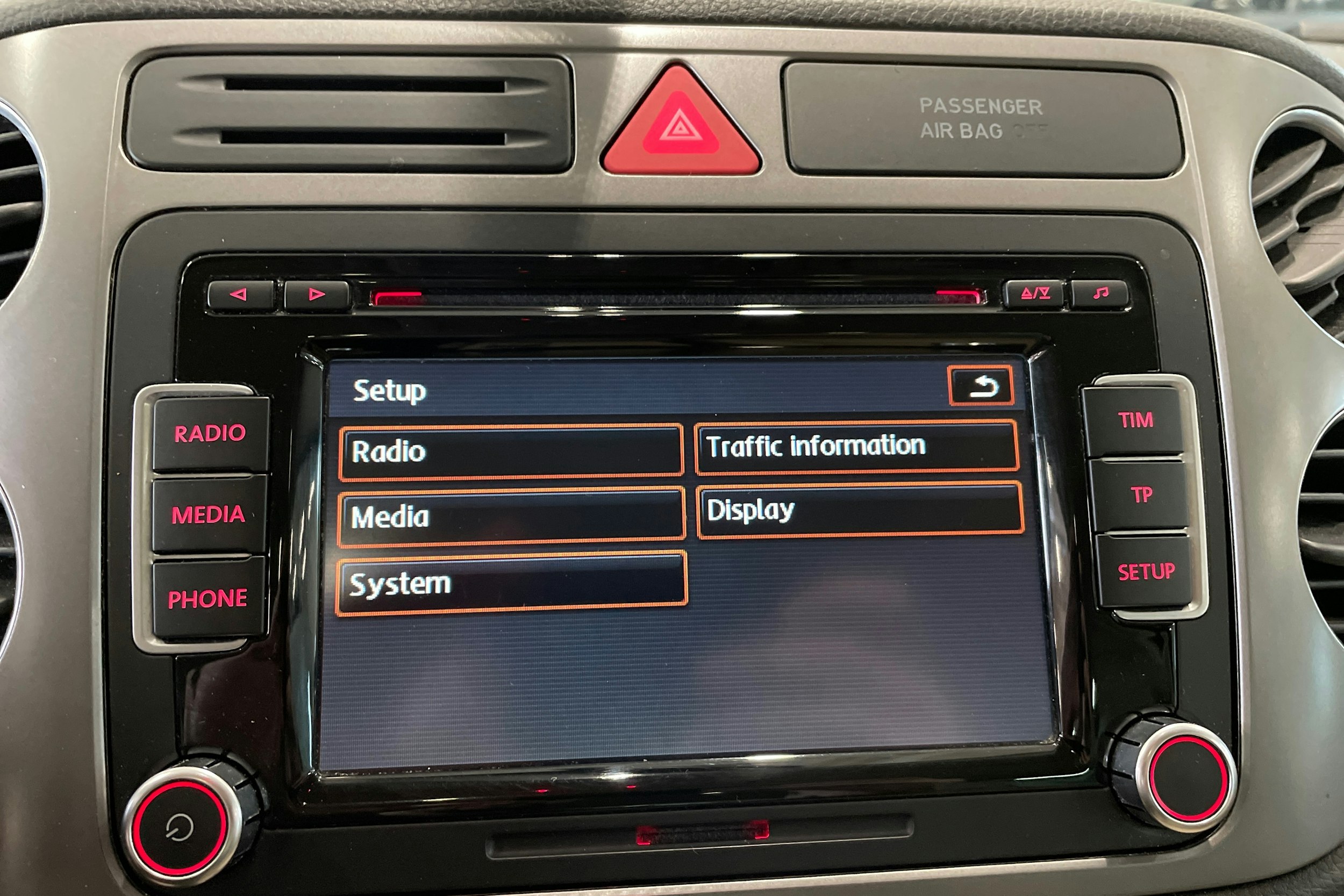 musta Volkswagen Tiguan 2008 kuva 23.