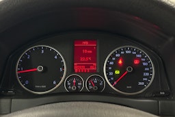musta Volkswagen Tiguan 2008 kuva 17.