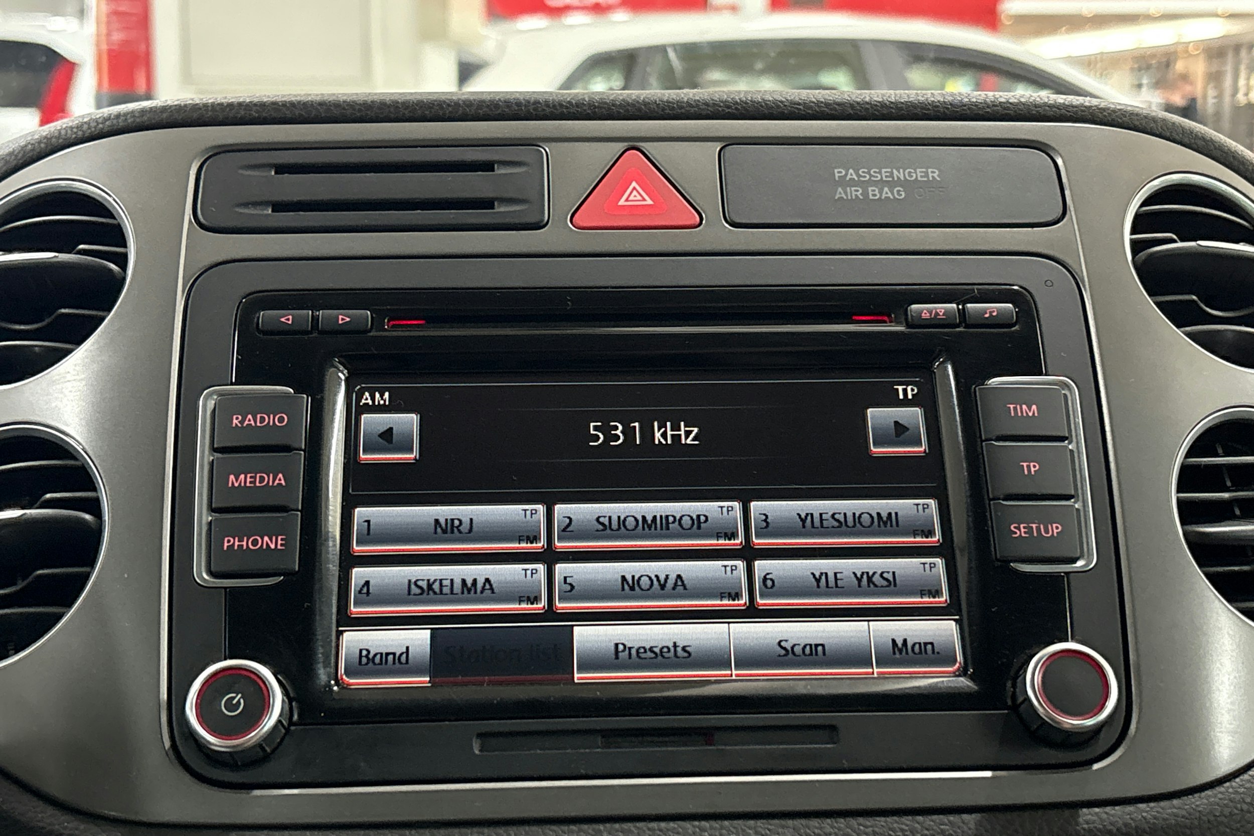 musta Volkswagen Tiguan 2008 kuva 20.