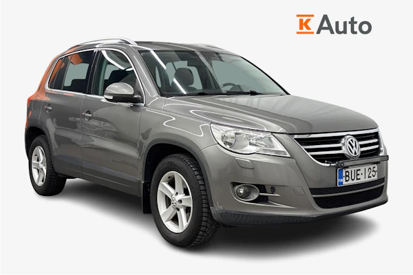 Volkswagen Tiguan Sport & Style 2,0 TDI 103 kW 4MOTION | Lohkolämmitin + sisäpistoke | Vetokoukku | Vakkari |