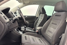 harmaa Volkswagen Tiguan 2008 kuva 14.