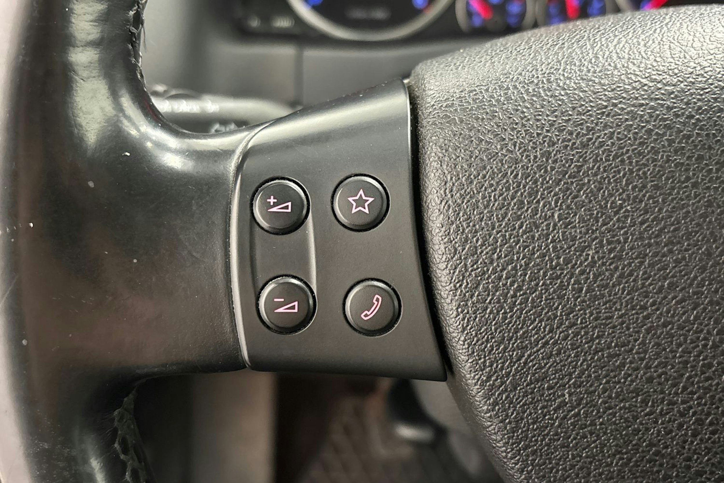 harmaa Volkswagen Tiguan 2008 kuva 16.