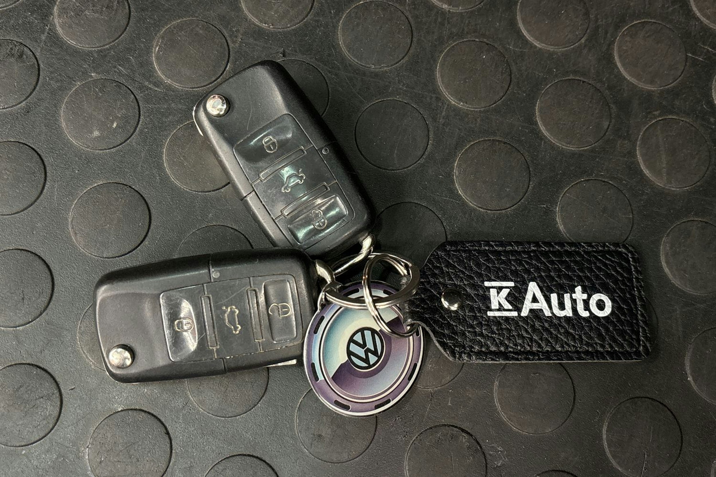 harmaa Volkswagen Tiguan 2008 kuva 23.