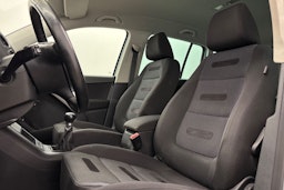 Harmaa Volkswagen Tiguan 2008 kuva 14.