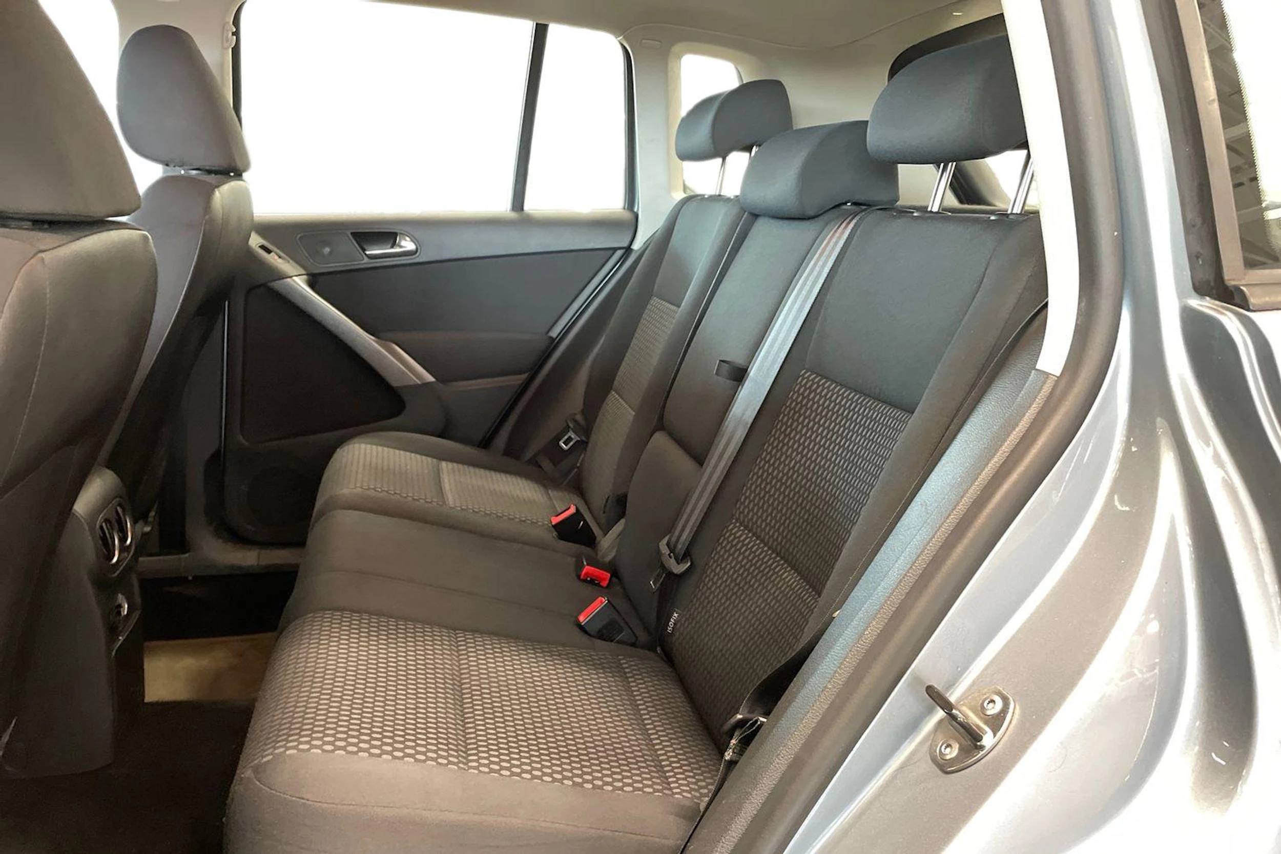 harmaa Volkswagen Tiguan 2009 kuva 8.