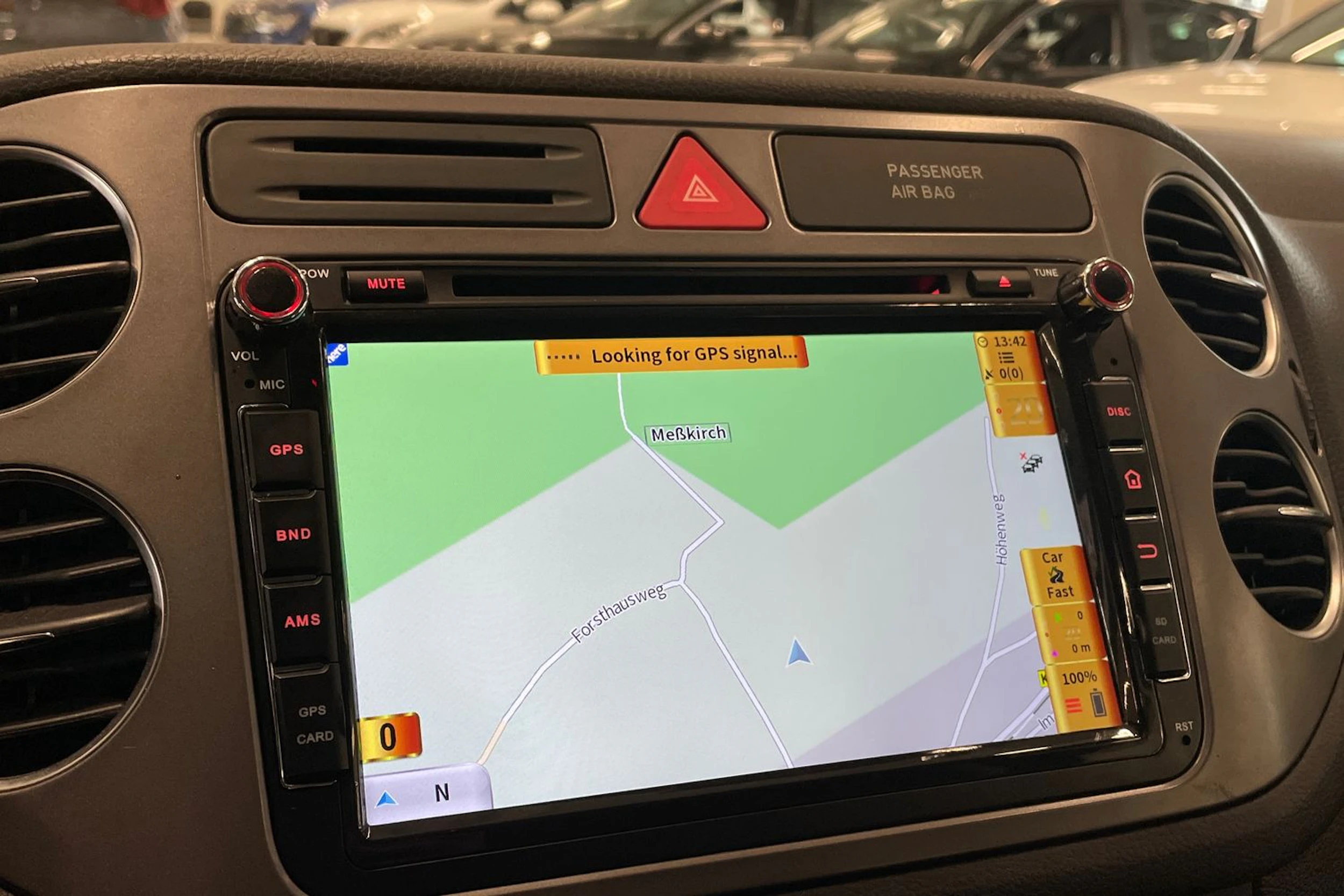 harmaa Volkswagen Tiguan 2009 kuva 19.