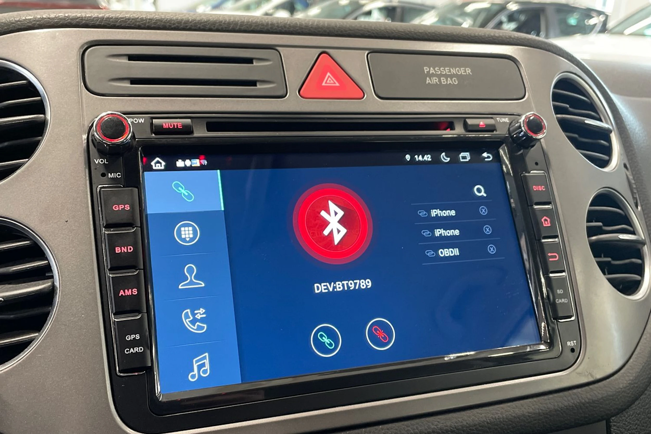 harmaa Volkswagen Tiguan 2009 kuva 20.