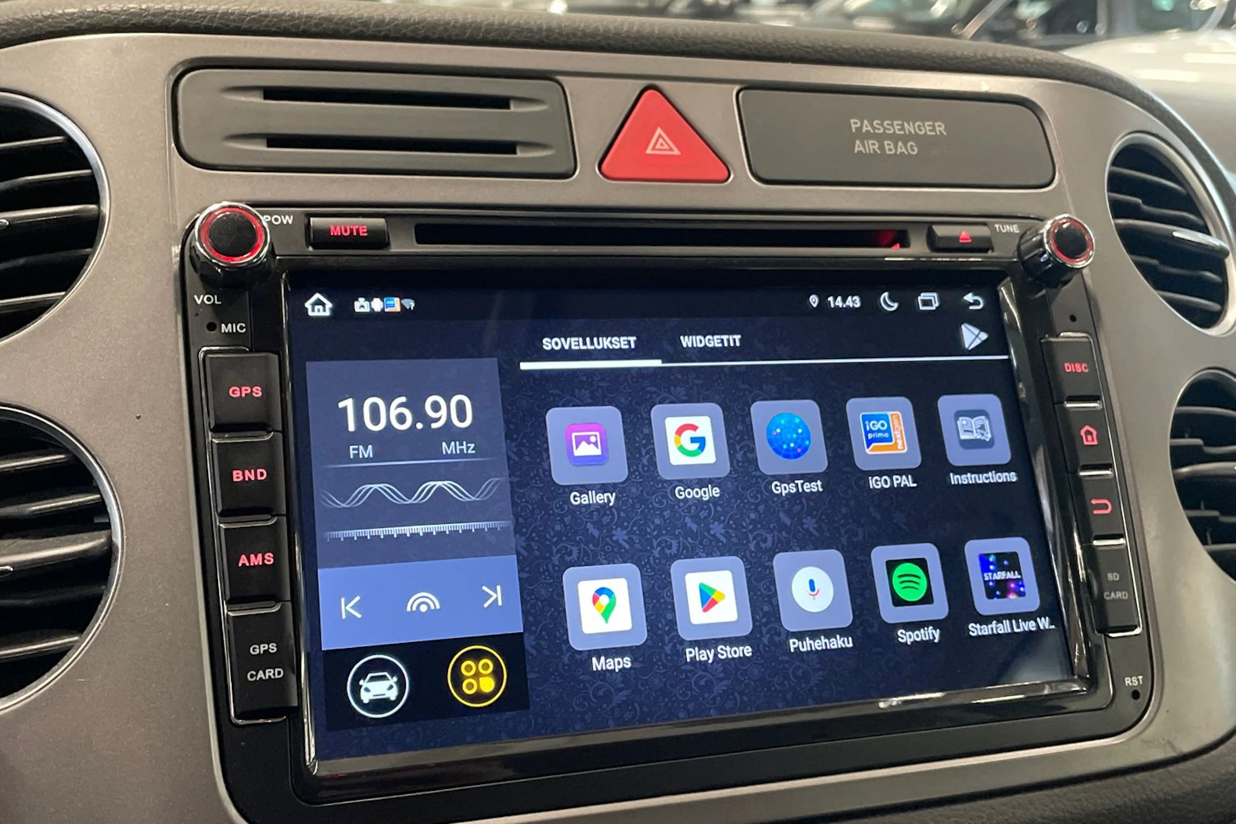 harmaa Volkswagen Tiguan 2009 kuva 24.