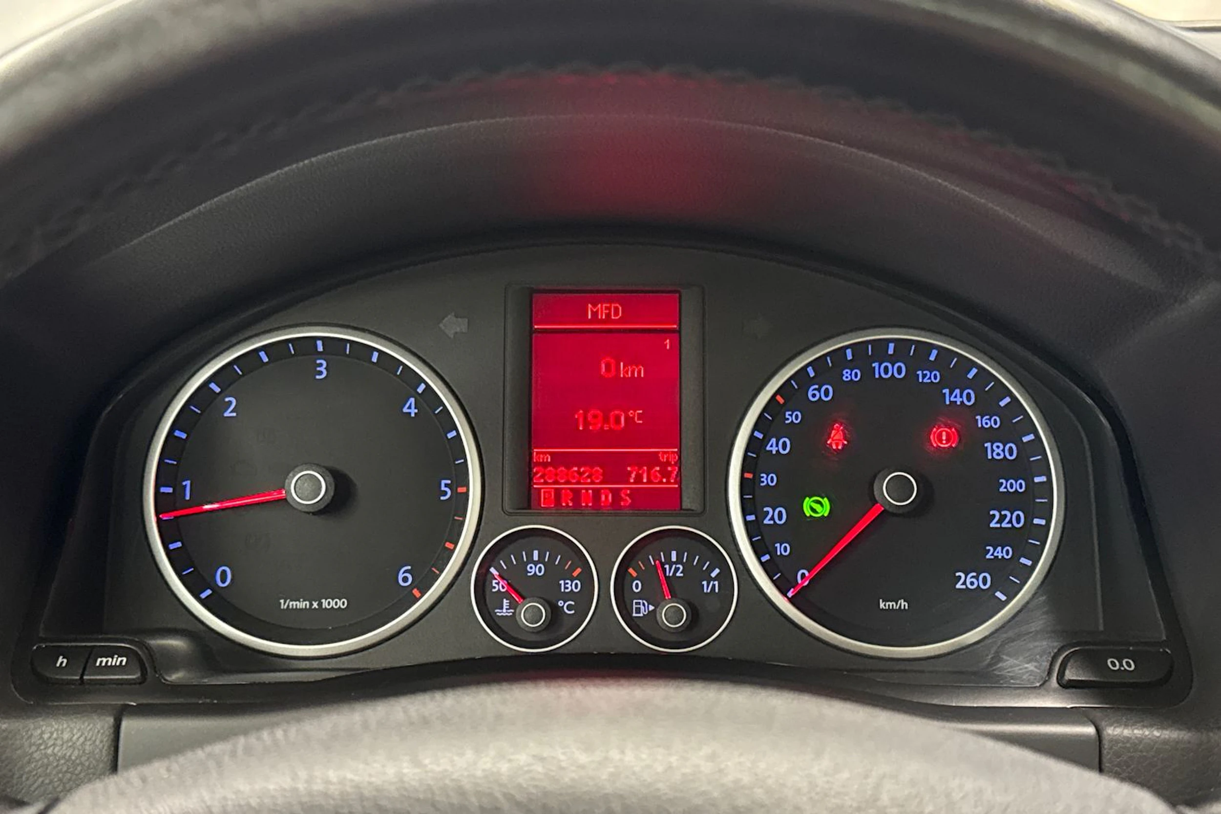 musta Volkswagen Tiguan 2009 kuva 14.