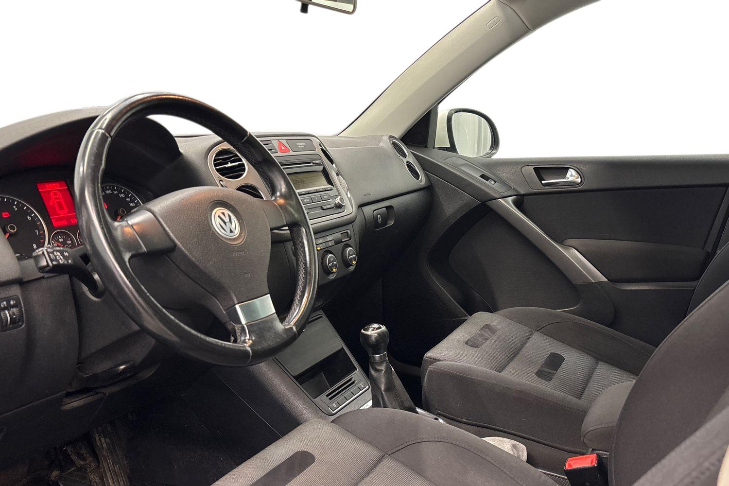 Volkswagen Tiguan 2009, kuva 6/21