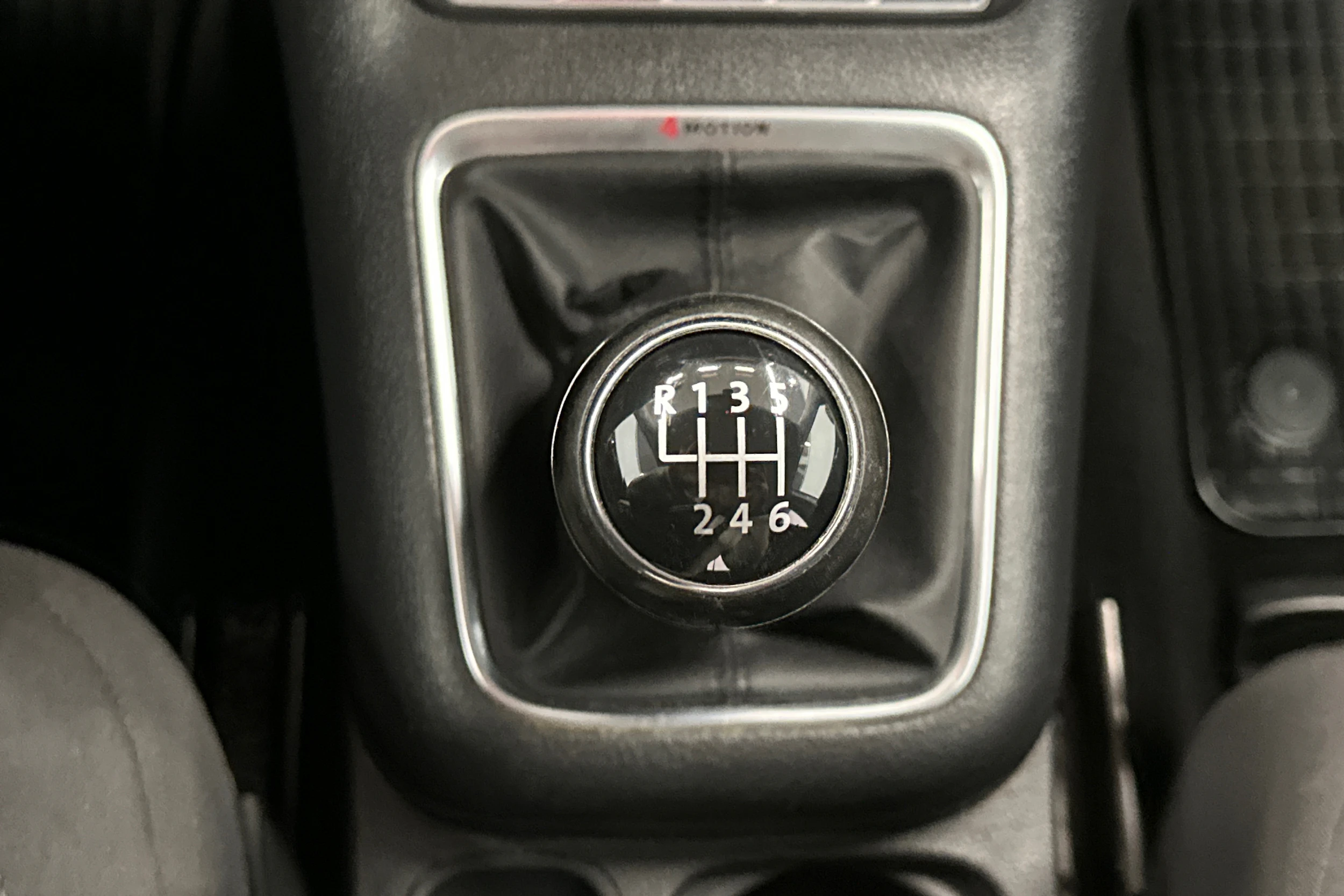 valkoinen Volkswagen Tiguan 2009 kuva 19.