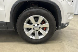 valkoinen Volkswagen Tiguan 2009 kuva 24.
