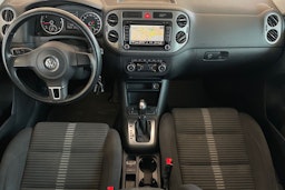 Musta Volkswagen Tiguan 2010 kuva 9.