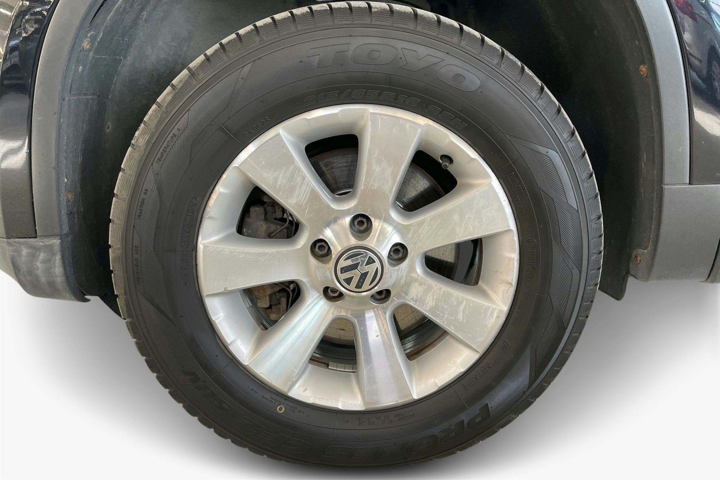 Musta Volkswagen Tiguan 2010 kuva 11.