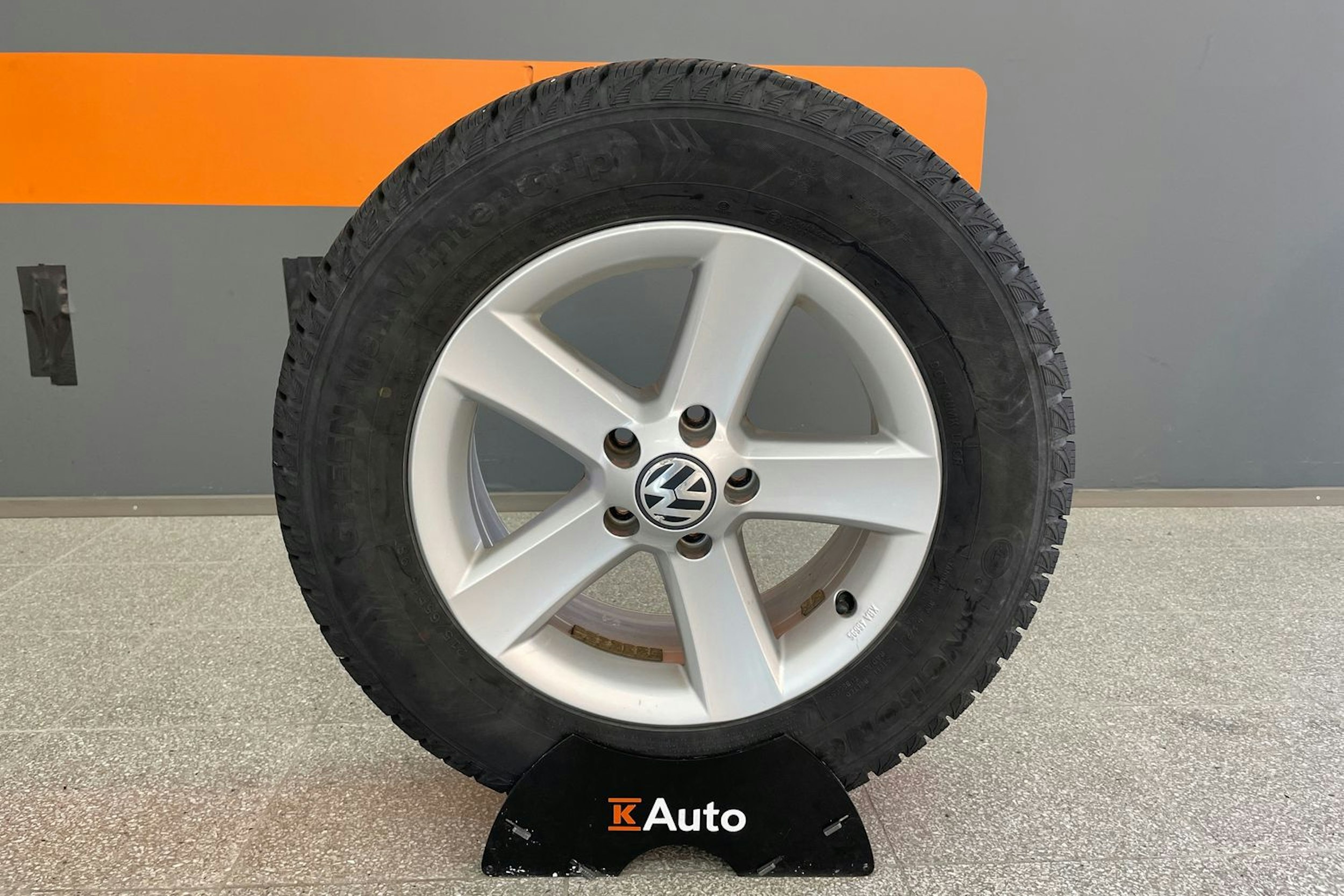 Musta Volkswagen Tiguan 2010 kuva 13.