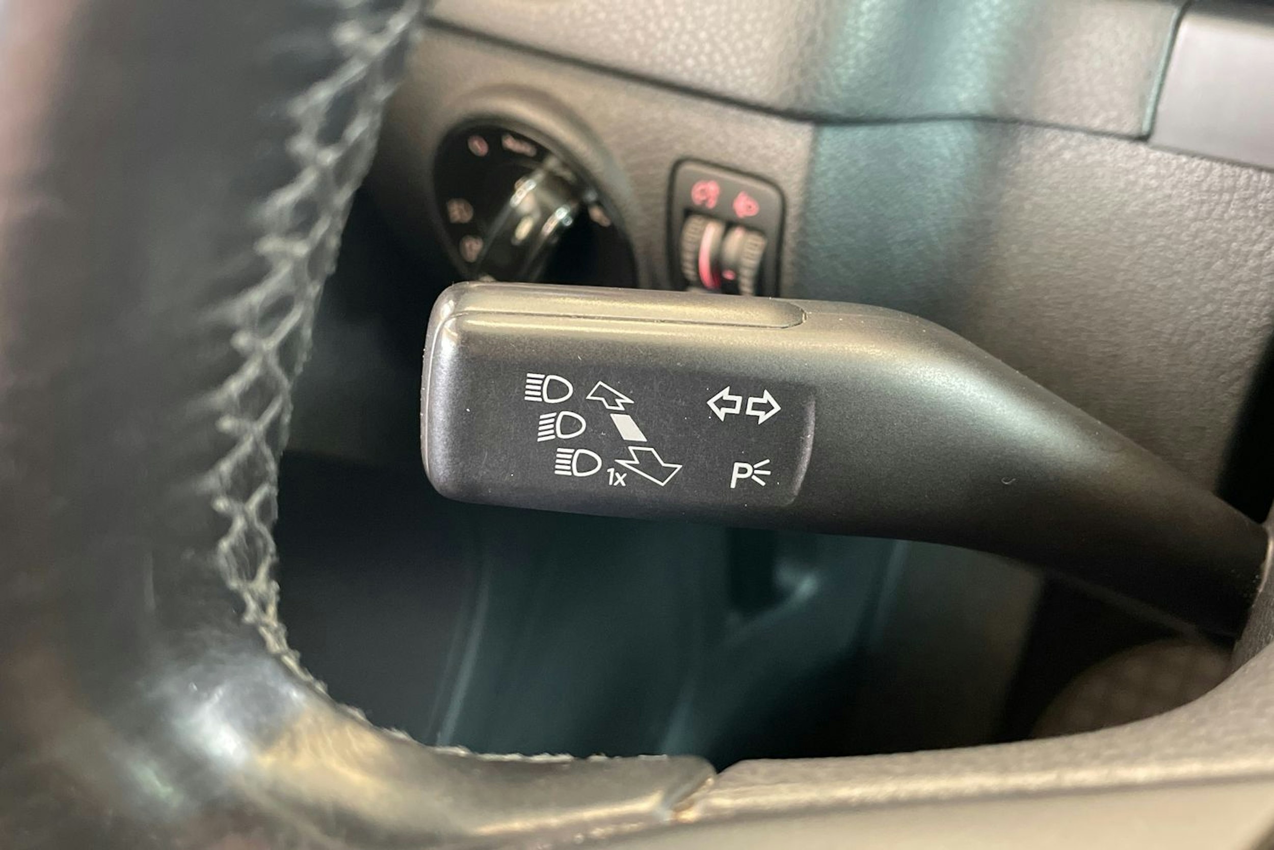 Musta Volkswagen Tiguan 2010 kuva 17.