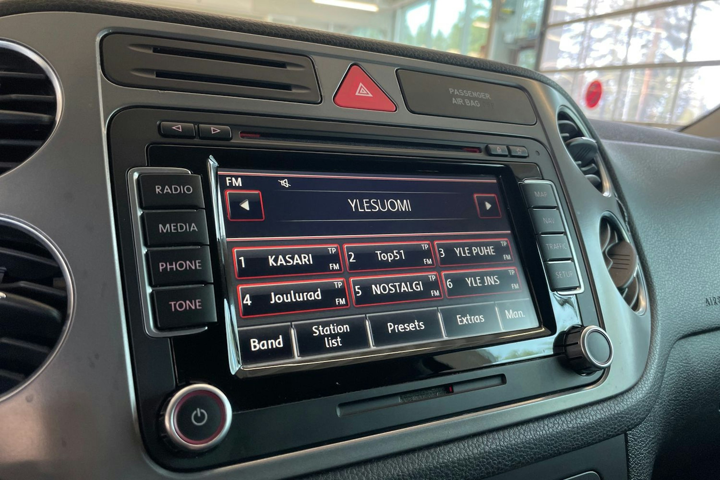 Musta Volkswagen Tiguan 2010 kuva 21.