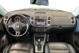 harmaa Volkswagen Tiguan 2010 kuva 7.