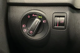 harmaa Volkswagen Tiguan 2010 kuva 16.