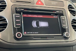 harmaa Volkswagen Tiguan 2010 kuva 18.