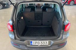 harmaa Volkswagen Tiguan 2010 kuva 24.