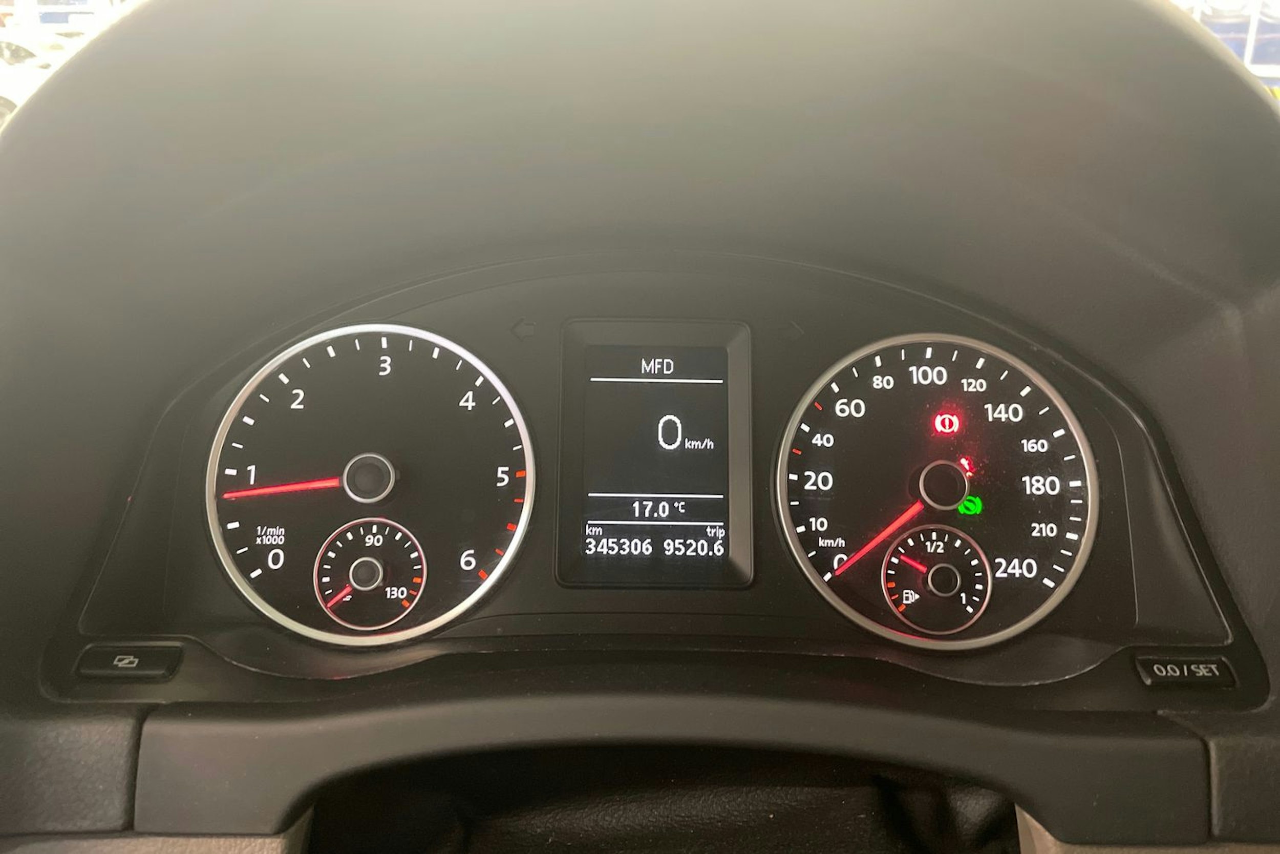 Musta Volkswagen Tiguan 2010 kuva 17.