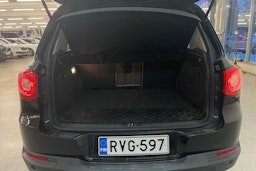 Musta Volkswagen Tiguan 2010 kuva 24.