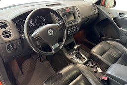 punainen Volkswagen Tiguan 2010 kuva 7.