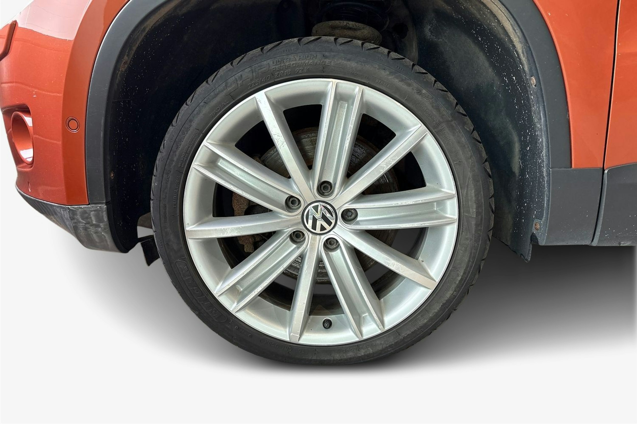 punainen Volkswagen Tiguan 2010 kuva 11.