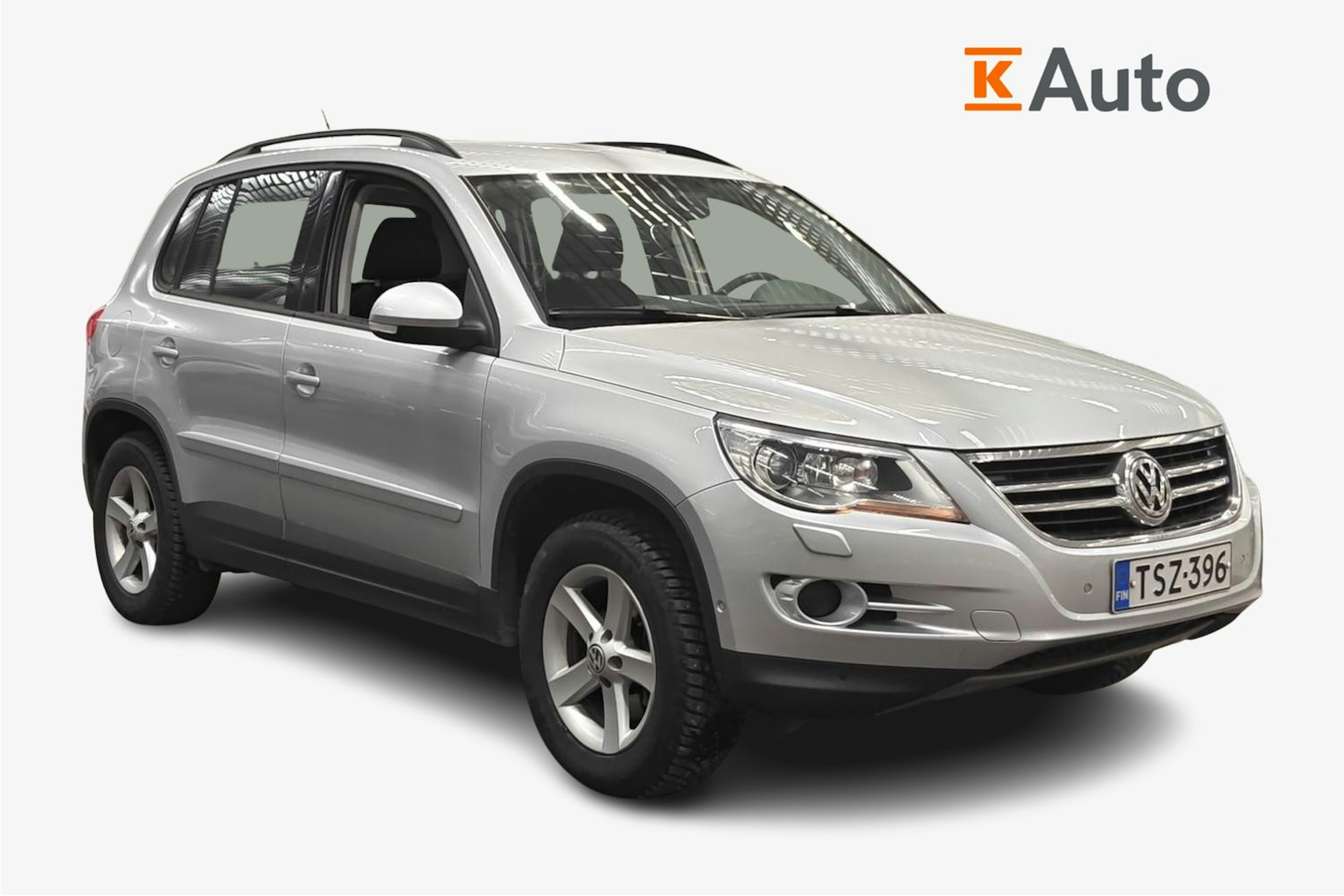 harmaa Volkswagen Tiguan 2010 kuva 1.