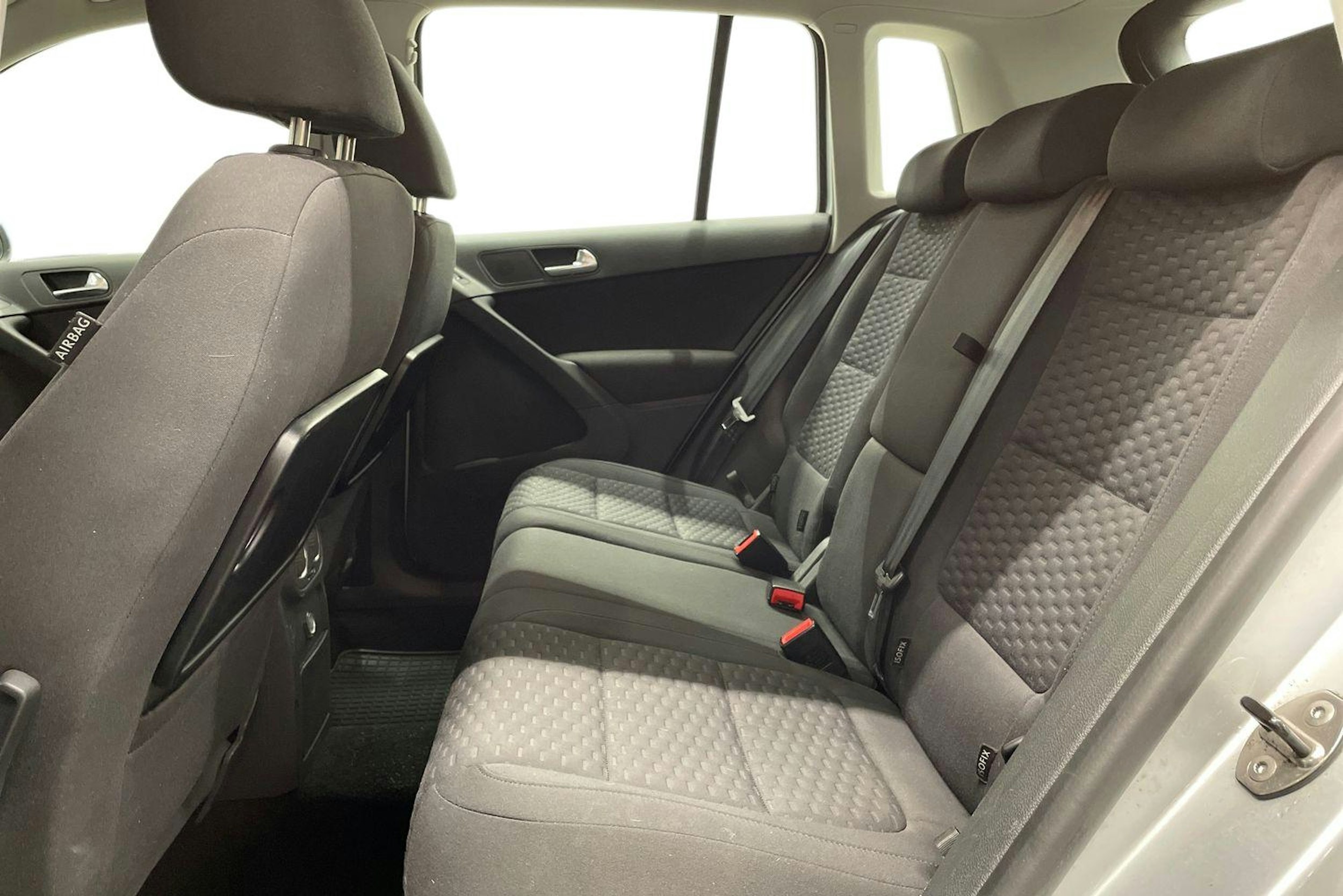 harmaa Volkswagen Tiguan 2010 kuva 10.