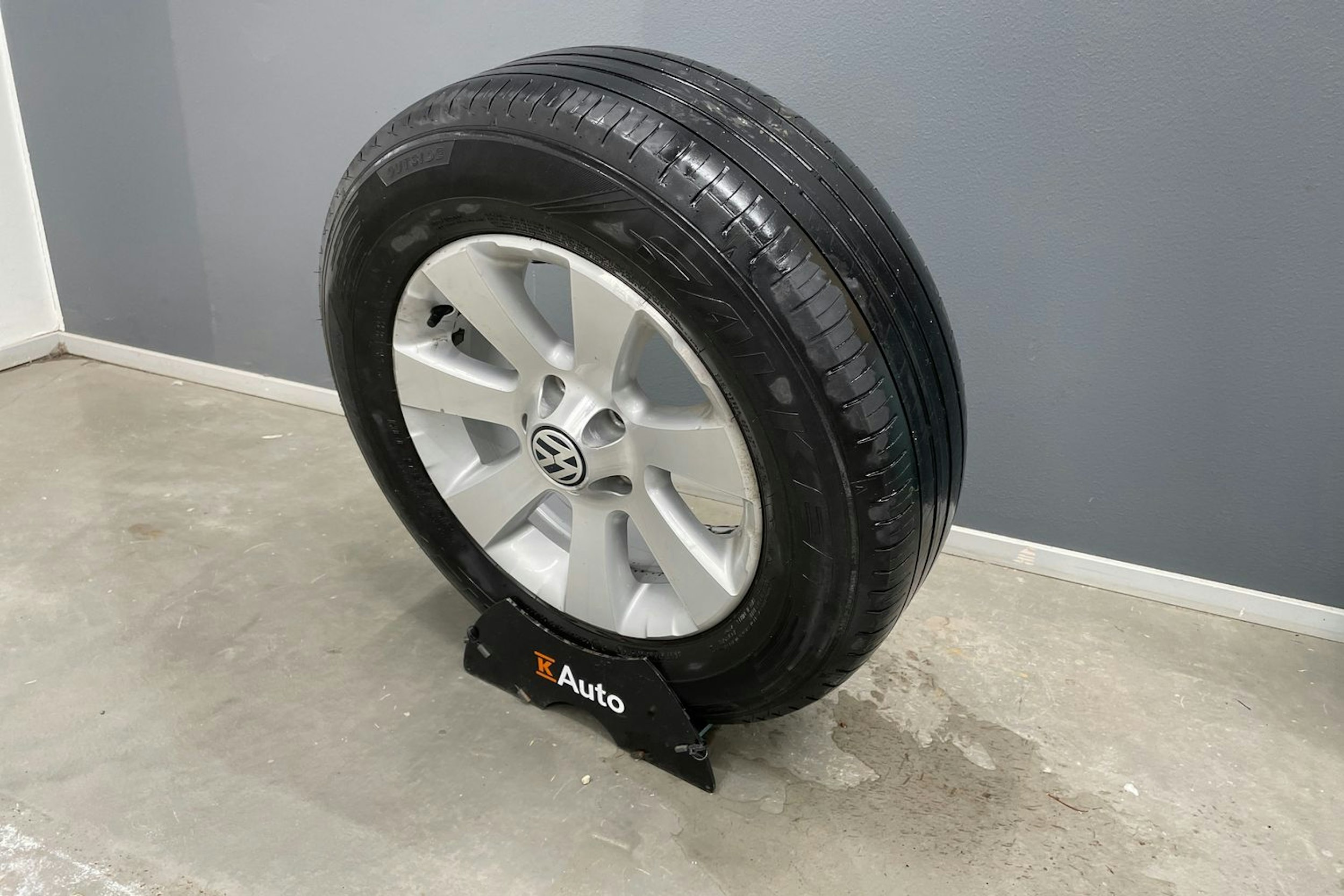 harmaa Volkswagen Tiguan 2010 kuva 14.