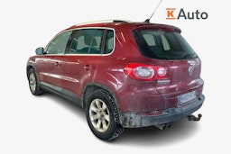 Punainen Volkswagen Tiguan 2011 kuva 2.