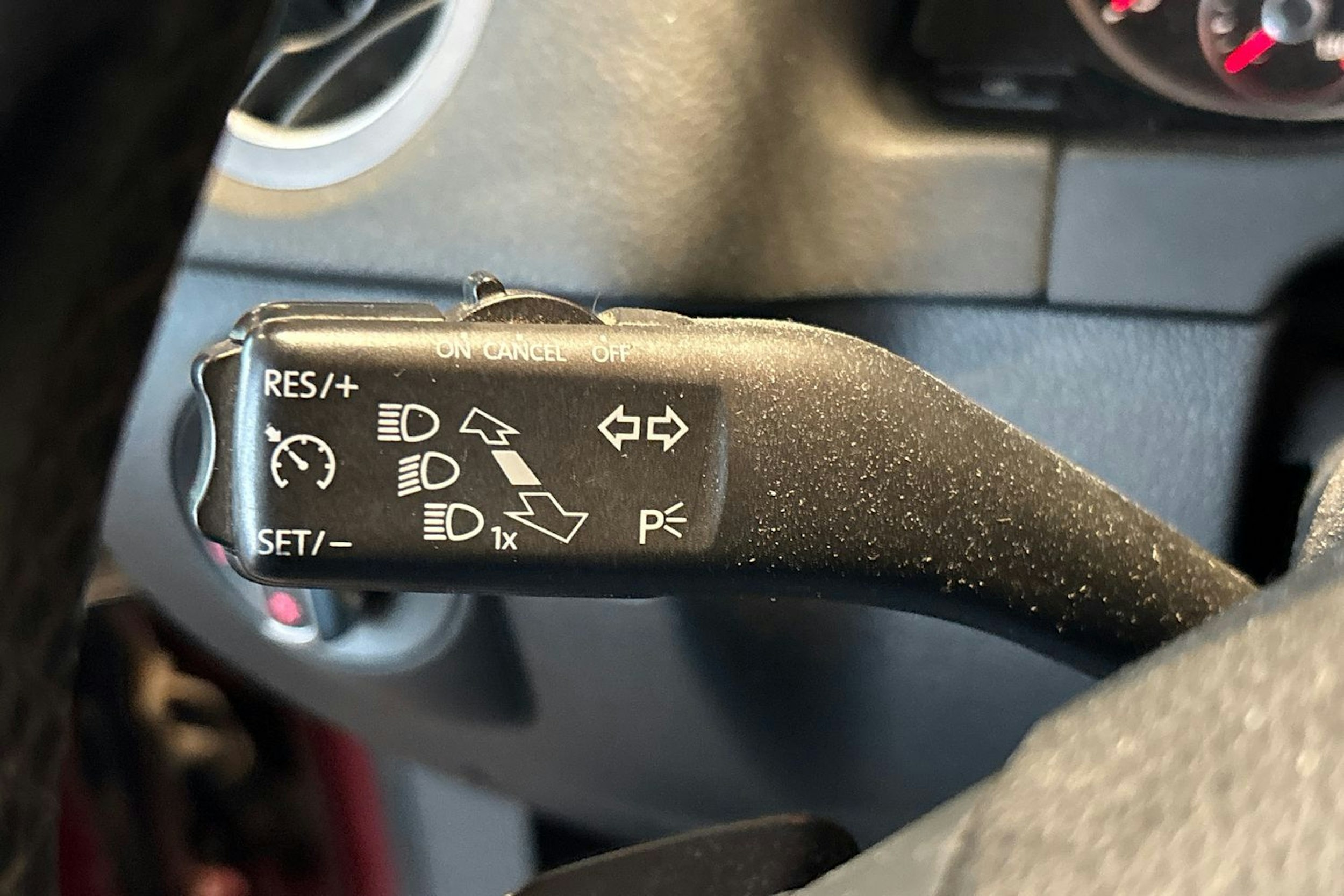 Punainen Volkswagen Tiguan 2011 kuva 14.