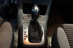 Punainen Volkswagen Tiguan 2011 kuva 21.